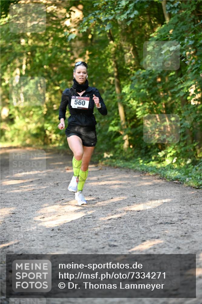 06.10.2024 - Bramfelder Halbmarathon 2024 Dr. Thomas Lammeyer http://msf.ph/oto/7334271 06.10.2024 09:49:38 Laufen 560, 24 meine-sportfotos.de