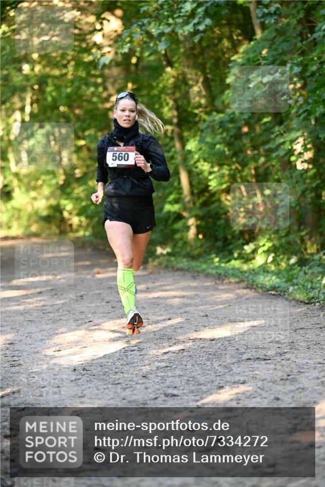06.10.2024 - Bramfelder Halbmarathon 2024 Dr. Thomas Lammeyer http://msf.ph/oto/7334272 06.10.2024 09:49:38 Laufen 560, 24 meine-sportfotos.de