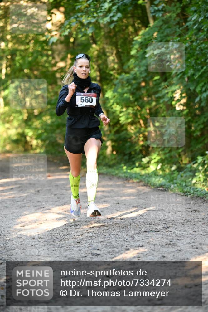 06.10.2024 - Bramfelder Halbmarathon 2024 Dr. Thomas Lammeyer http://msf.ph/oto/7334274 06.10.2024 09:49:39 Laufen 560 meine-sportfotos.de