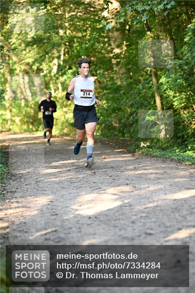 06.10.2024 - Bramfelder Halbmarathon 2024 Dr. Thomas Lammeyer http://msf.ph/oto/7334284 06.10.2024 09:49:43 Laufen 214 meine-sportfotos.de