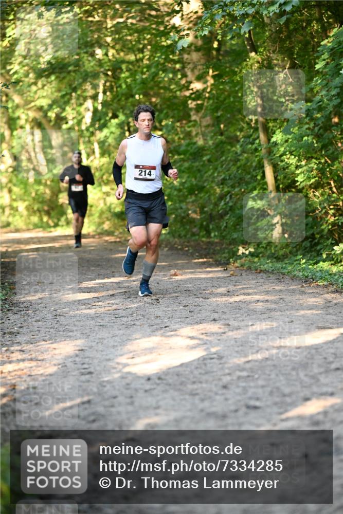 06.10.2024 - Bramfelder Halbmarathon 2024 Dr. Thomas Lammeyer http://msf.ph/oto/7334285 06.10.2024 09:49:43 Laufen 214 meine-sportfotos.de