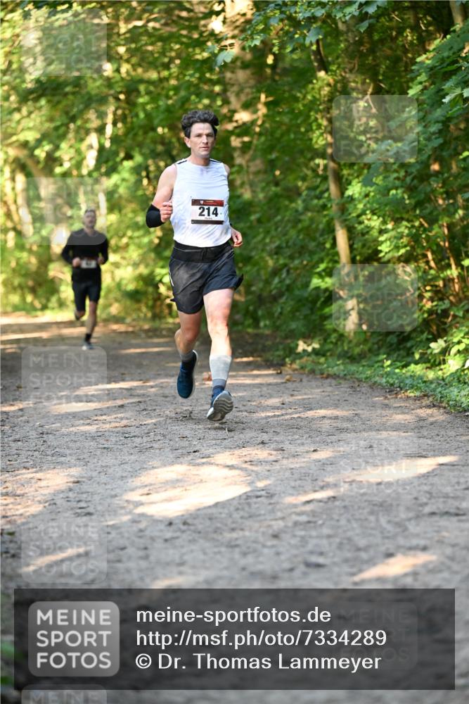06.10.2024 - Bramfelder Halbmarathon 2024 Dr. Thomas Lammeyer http://msf.ph/oto/7334289 06.10.2024 09:49:44 Laufen 214 meine-sportfotos.de