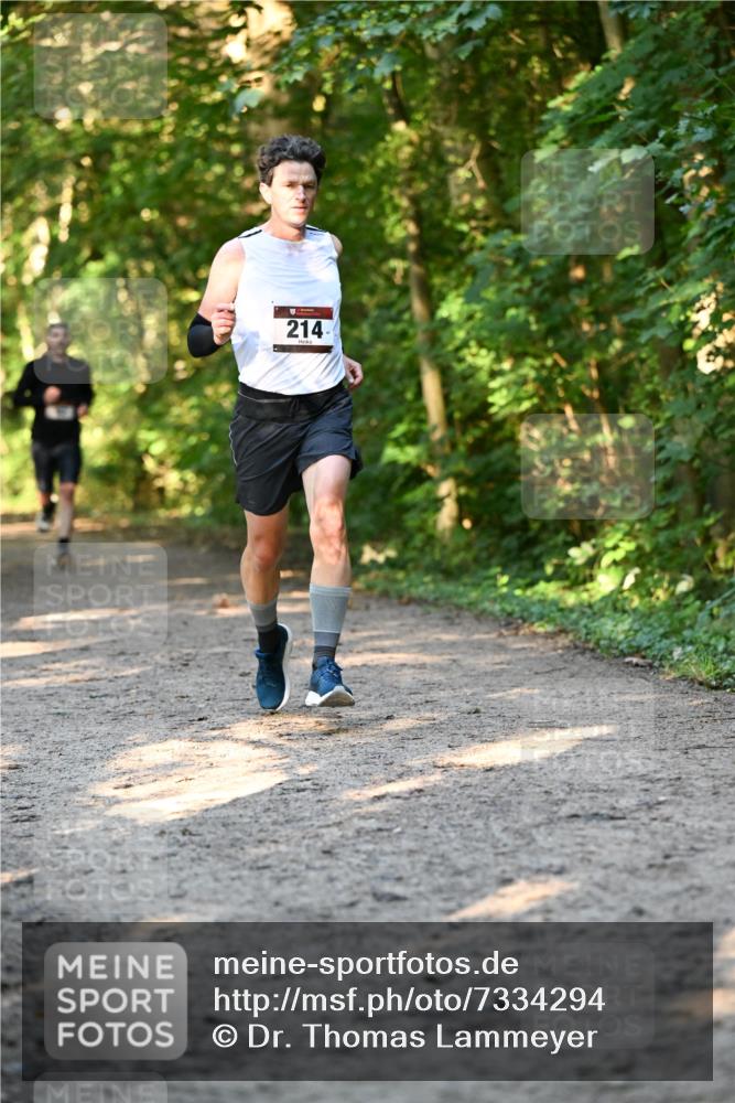 06.10.2024 - Bramfelder Halbmarathon 2024 Dr. Thomas Lammeyer http://msf.ph/oto/7334294 06.10.2024 09:49:44 Laufen 214 meine-sportfotos.de