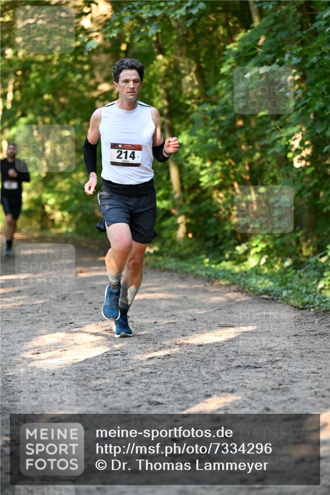 06.10.2024 - Bramfelder Halbmarathon 2024 Dr. Thomas Lammeyer http://msf.ph/oto/7334296 06.10.2024 09:49:45 Laufen 214 meine-sportfotos.de