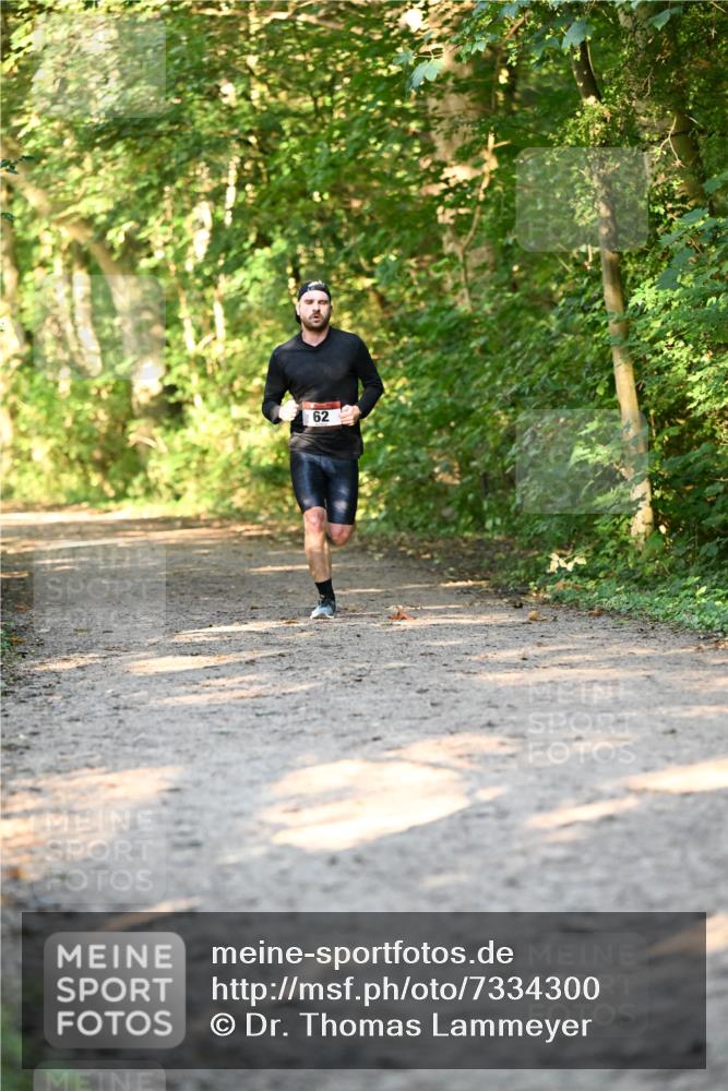 06.10.2024 - Bramfelder Halbmarathon 2024 Dr. Thomas Lammeyer http://msf.ph/oto/7334300 06.10.2024 09:49:46 Laufen 62 meine-sportfotos.de