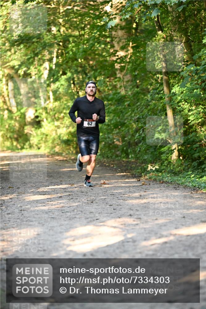 06.10.2024 - Bramfelder Halbmarathon 2024 Dr. Thomas Lammeyer http://msf.ph/oto/7334303 06.10.2024 09:49:47 Laufen 62 meine-sportfotos.de