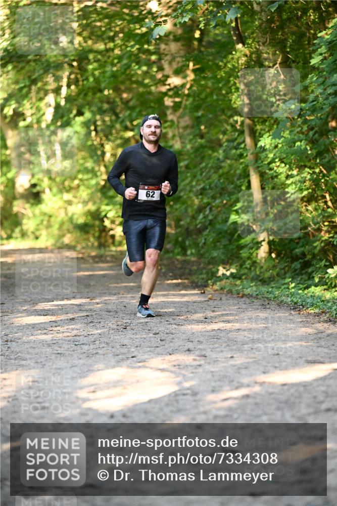 06.10.2024 - Bramfelder Halbmarathon 2024 Dr. Thomas Lammeyer http://msf.ph/oto/7334308 06.10.2024 09:49:47 Laufen 62 meine-sportfotos.de