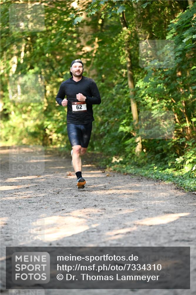 06.10.2024 - Bramfelder Halbmarathon 2024 Dr. Thomas Lammeyer http://msf.ph/oto/7334310 06.10.2024 09:49:48 Laufen 62 meine-sportfotos.de