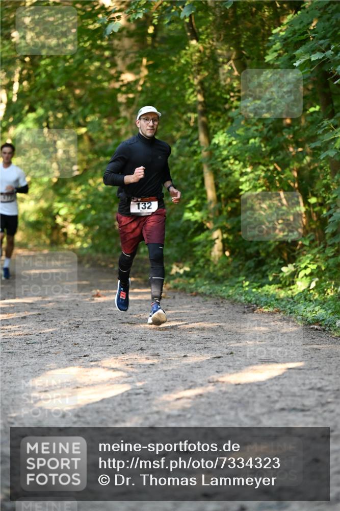 06.10.2024 - Bramfelder Halbmarathon 2024 Dr. Thomas Lammeyer http://msf.ph/oto/7334323 06.10.2024 09:49:59 Laufen 132 meine-sportfotos.de
