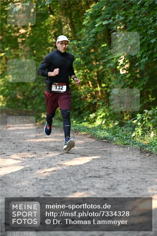 06.10.2024 - Bramfelder Halbmarathon 2024 Dr. Thomas Lammeyer http://msf.ph/oto/7334328 06.10.2024 09:49:59 Laufen 132 meine-sportfotos.de