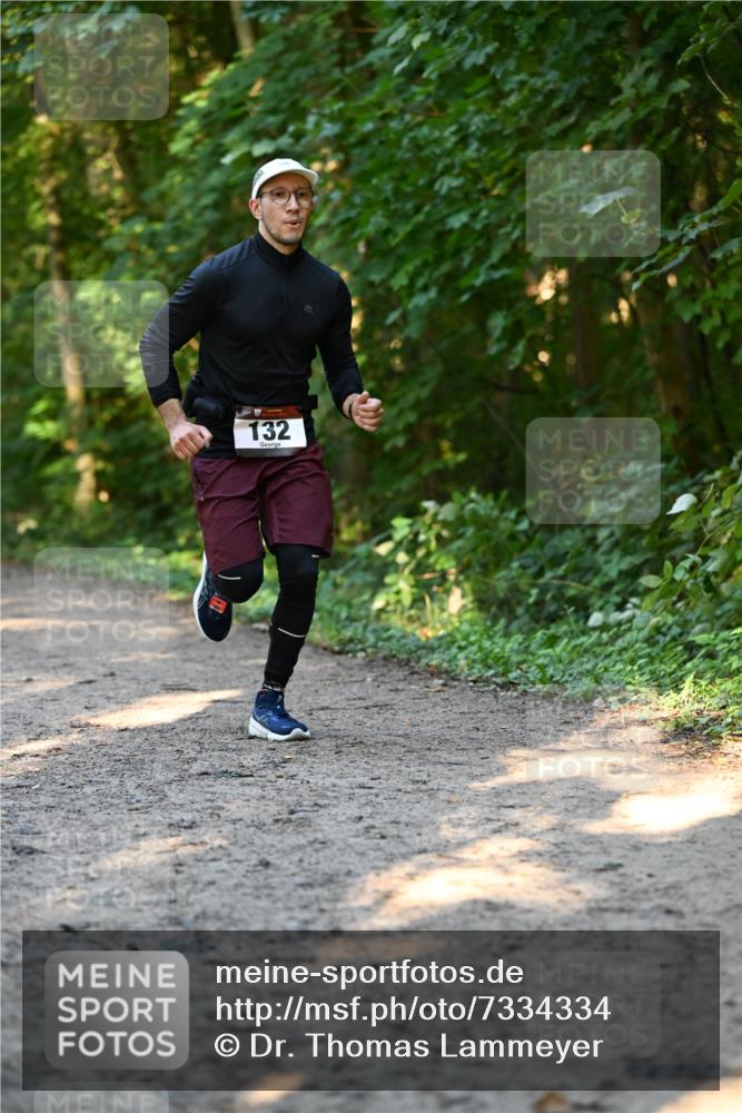 06.10.2024 - Bramfelder Halbmarathon 2024 Dr. Thomas Lammeyer http://msf.ph/oto/7334334 06.10.2024 09:50:00 Laufen 132 meine-sportfotos.de