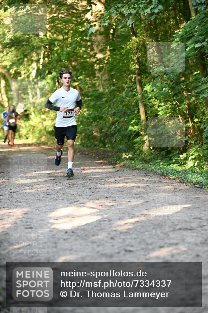 06.10.2024 - Bramfelder Halbmarathon 2024 Dr. Thomas Lammeyer http://msf.ph/oto/7334337 06.10.2024 09:50:01 Laufen 177 meine-sportfotos.de