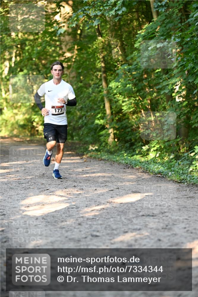 06.10.2024 - Bramfelder Halbmarathon 2024 Dr. Thomas Lammeyer http://msf.ph/oto/7334344 06.10.2024 09:50:02 Laufen 177 meine-sportfotos.de
