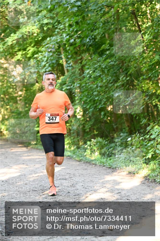 06.10.2024 - Bramfelder Halbmarathon 2024 Dr. Thomas Lammeyer http://msf.ph/oto/7334411 06.10.2024 09:50:22 Laufen 347 meine-sportfotos.de