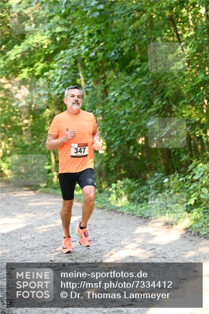 06.10.2024 - Bramfelder Halbmarathon 2024 Dr. Thomas Lammeyer http://msf.ph/oto/7334412 06.10.2024 09:50:23 Laufen 35, 347 meine-sportfotos.de