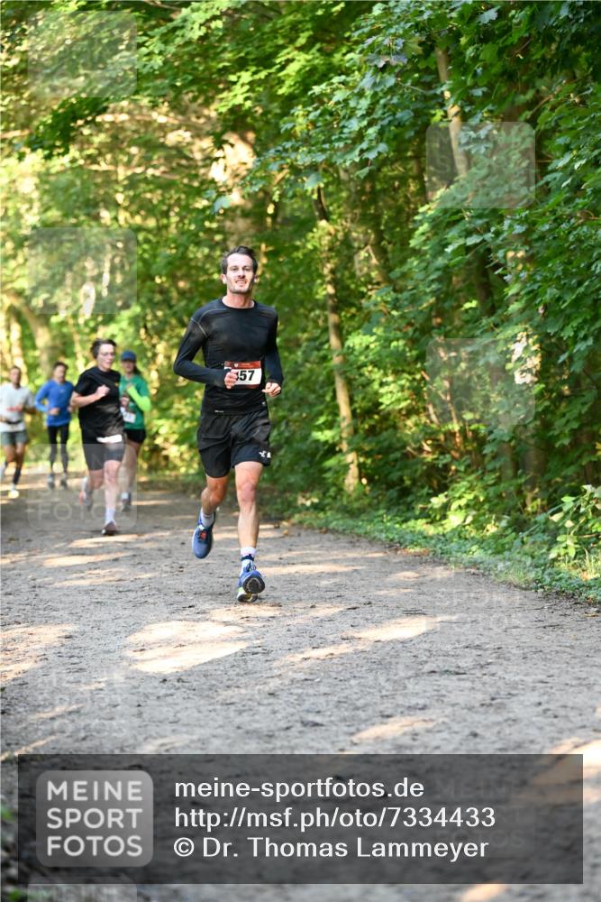 06.10.2024 - Bramfelder Halbmarathon 2024 Dr. Thomas Lammeyer http://msf.ph/oto/7334433 06.10.2024 09:50:29 Laufen 57 meine-sportfotos.de