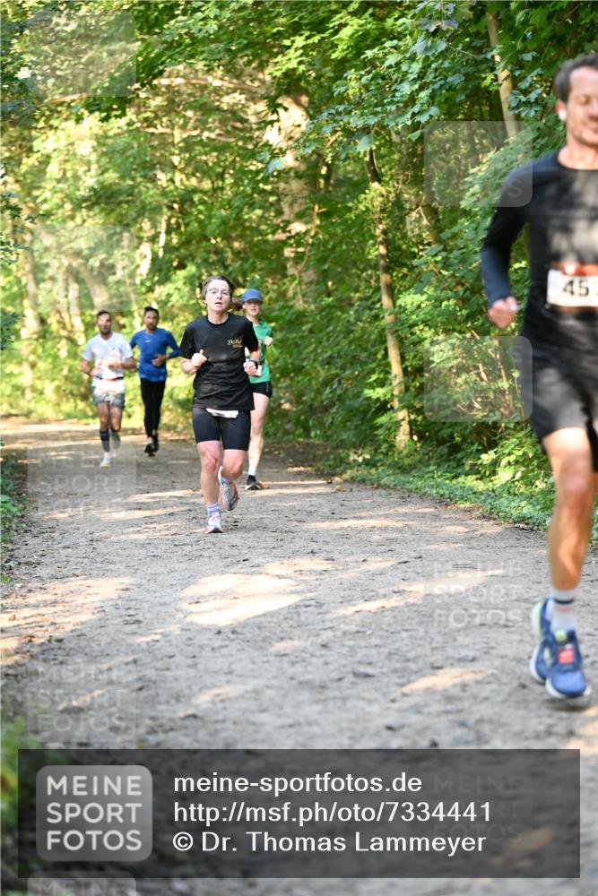 06.10.2024 - Bramfelder Halbmarathon 2024 Dr. Thomas Lammeyer http://msf.ph/oto/7334441 06.10.2024 09:50:30 Laufen 45 meine-sportfotos.de