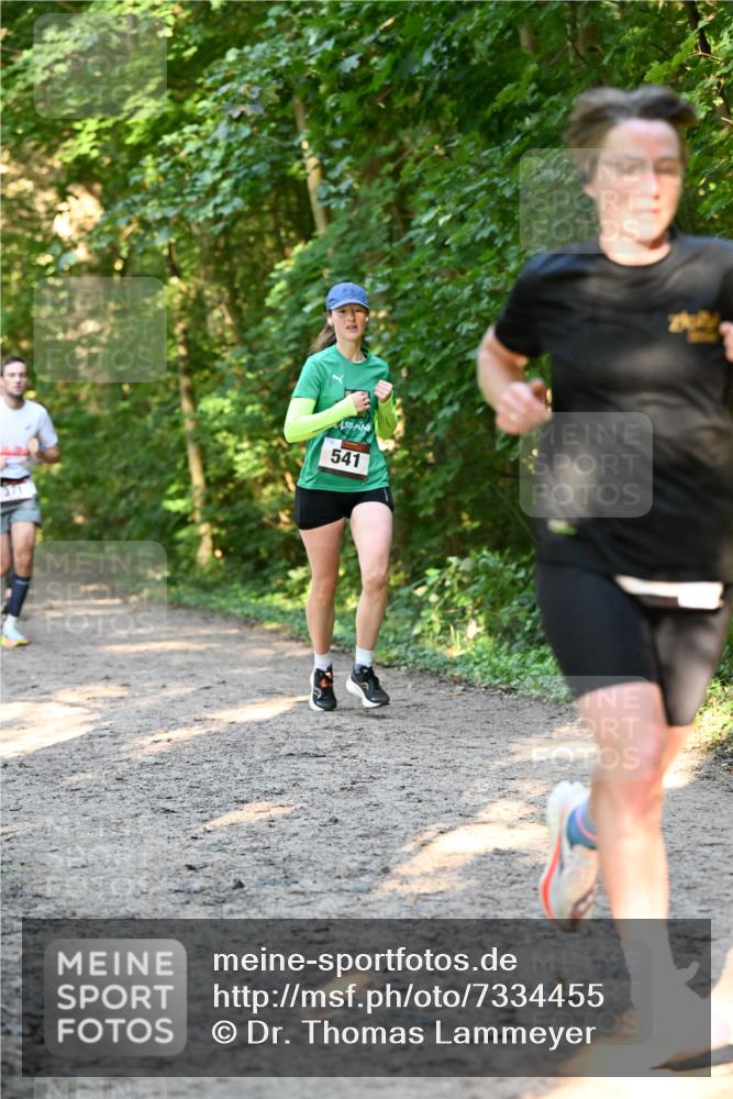 06.10.2024 - Bramfelder Halbmarathon 2024 Dr. Thomas Lammeyer http://msf.ph/oto/7334455 06.10.2024 09:50:34 Laufen 541 meine-sportfotos.de