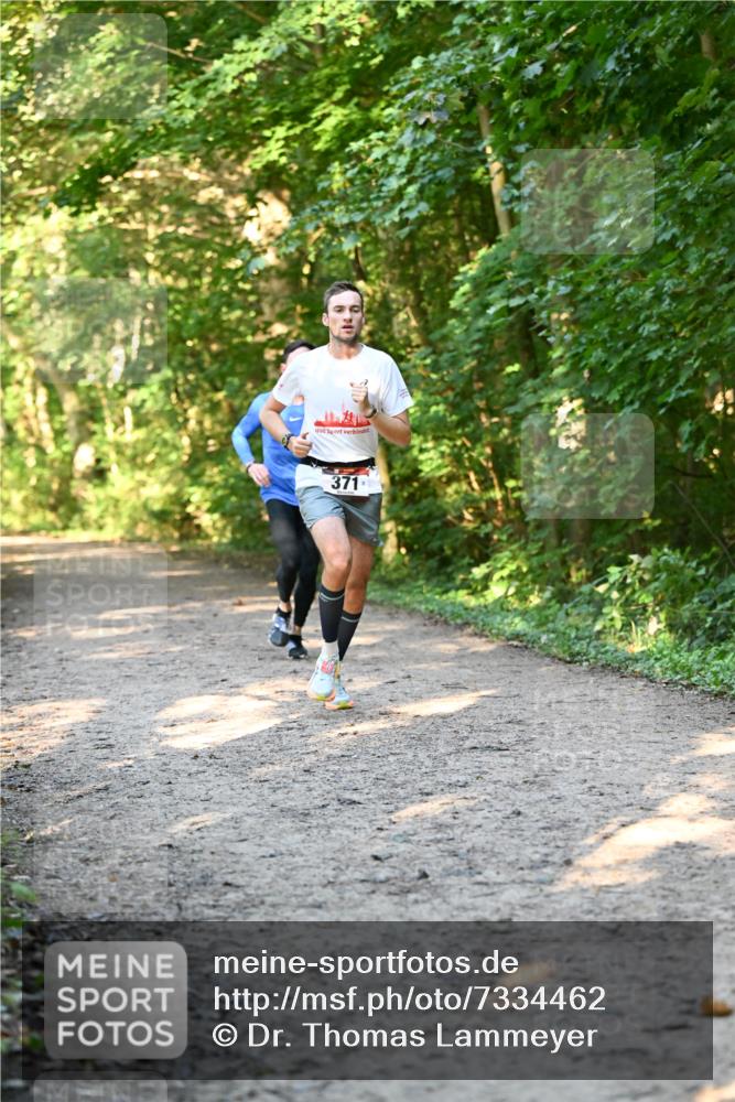 06.10.2024 - Bramfelder Halbmarathon 2024 Dr. Thomas Lammeyer http://msf.ph/oto/7334462 06.10.2024 09:50:35 Laufen 371 meine-sportfotos.de