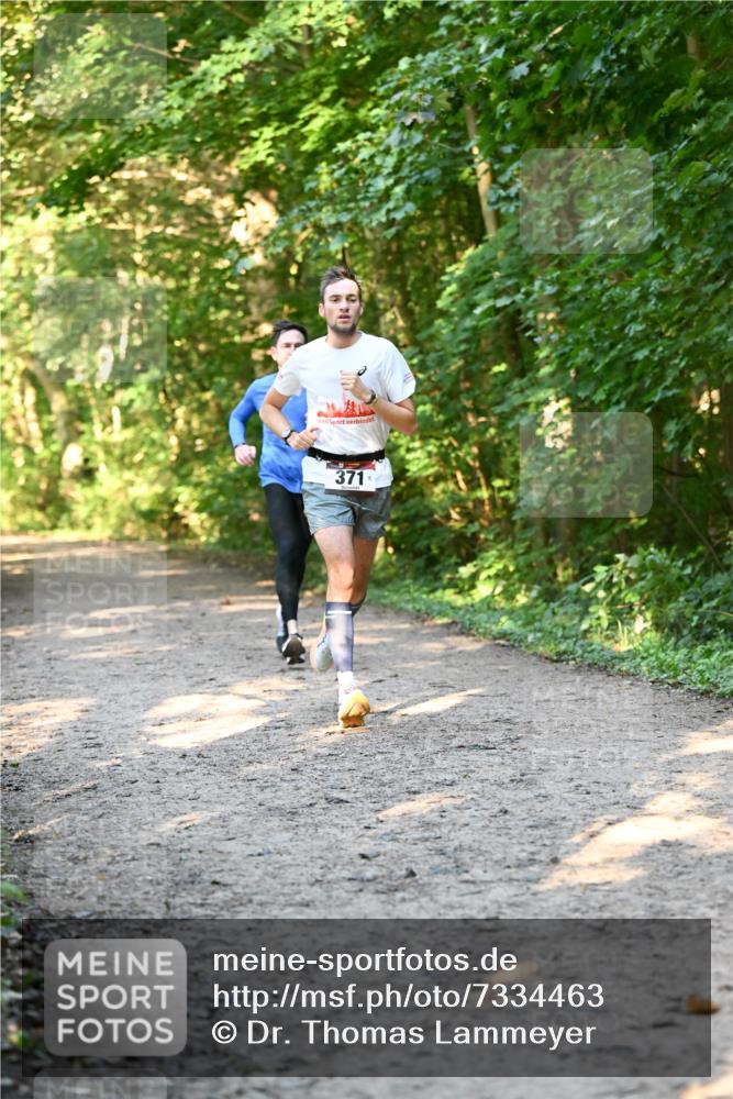 06.10.2024 - Bramfelder Halbmarathon 2024 Dr. Thomas Lammeyer http://msf.ph/oto/7334463 06.10.2024 09:50:35 Laufen 371 meine-sportfotos.de