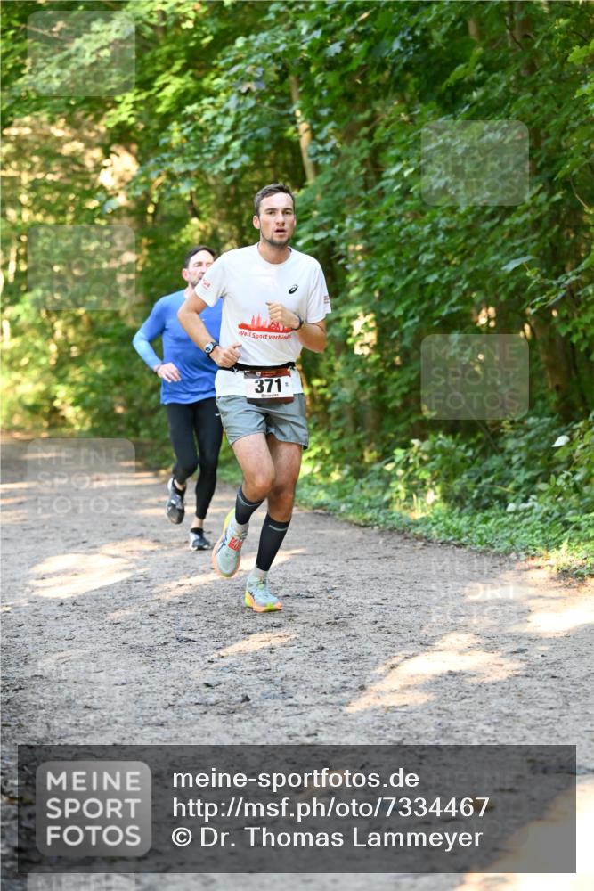 06.10.2024 - Bramfelder Halbmarathon 2024 Dr. Thomas Lammeyer http://msf.ph/oto/7334467 06.10.2024 09:50:36 Laufen 371 meine-sportfotos.de