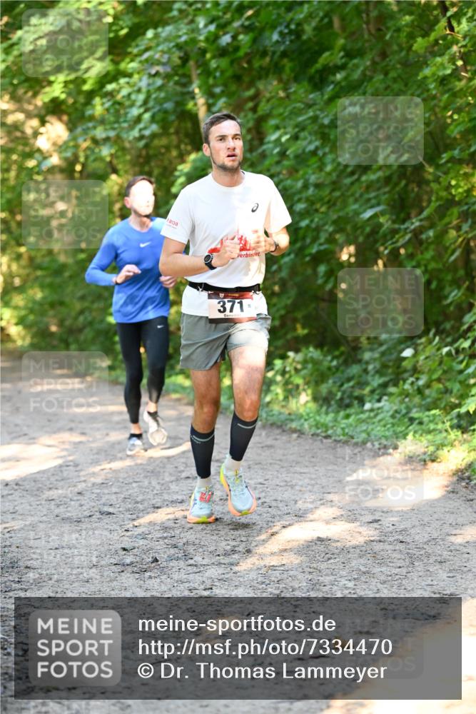 06.10.2024 - Bramfelder Halbmarathon 2024 Dr. Thomas Lammeyer http://msf.ph/oto/7334470 06.10.2024 09:50:36 Laufen 371 meine-sportfotos.de