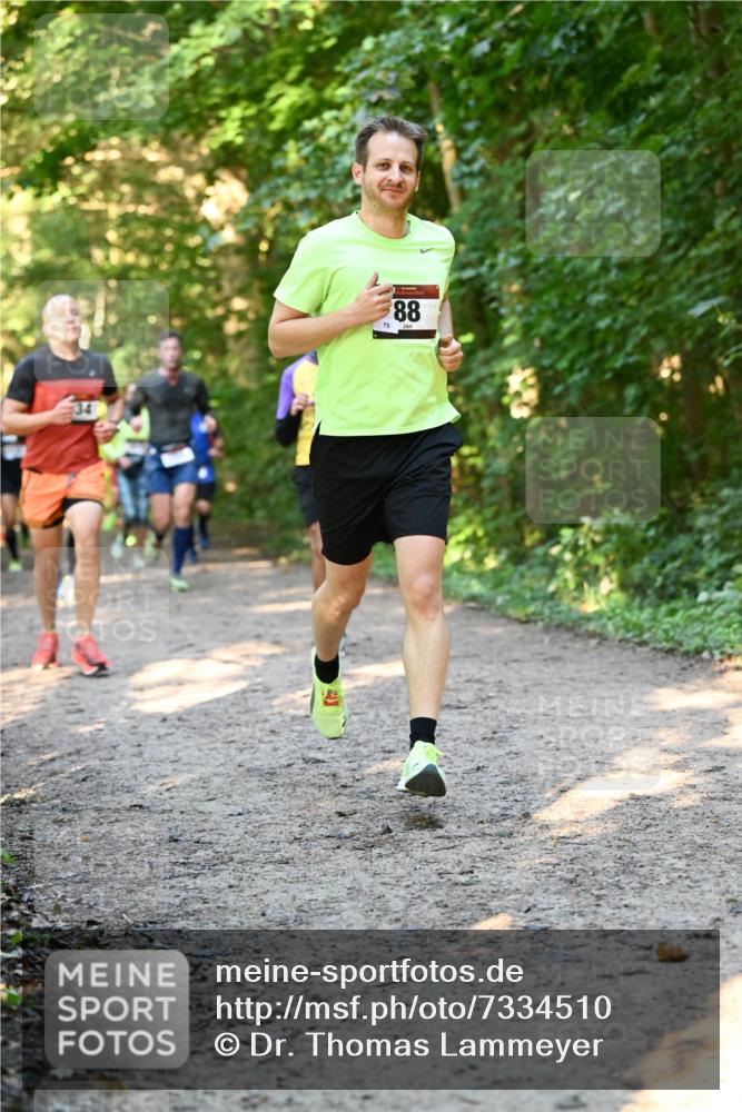 06.10.2024 - Bramfelder Halbmarathon 2024 Dr. Thomas Lammeyer http://msf.ph/oto/7334510 06.10.2024 09:50:49 Laufen 75, 88 meine-sportfotos.de