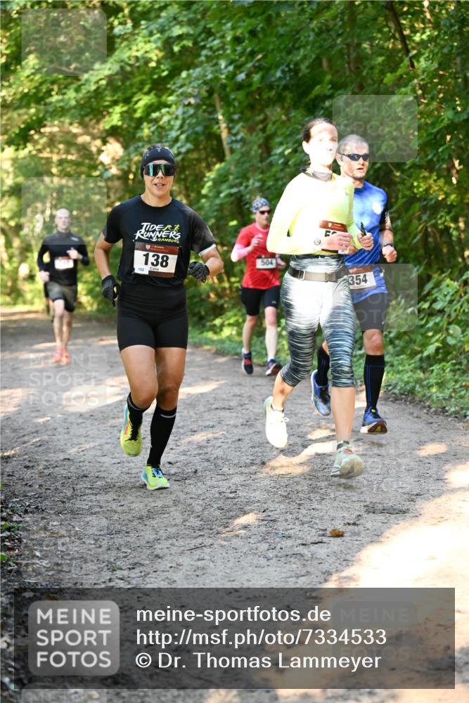 06.10.2024 - Bramfelder Halbmarathon 2024 Dr. Thomas Lammeyer http://msf.ph/oto/7334533 06.10.2024 09:50:54 Laufen 138, 504, 354 meine-sportfotos.de
