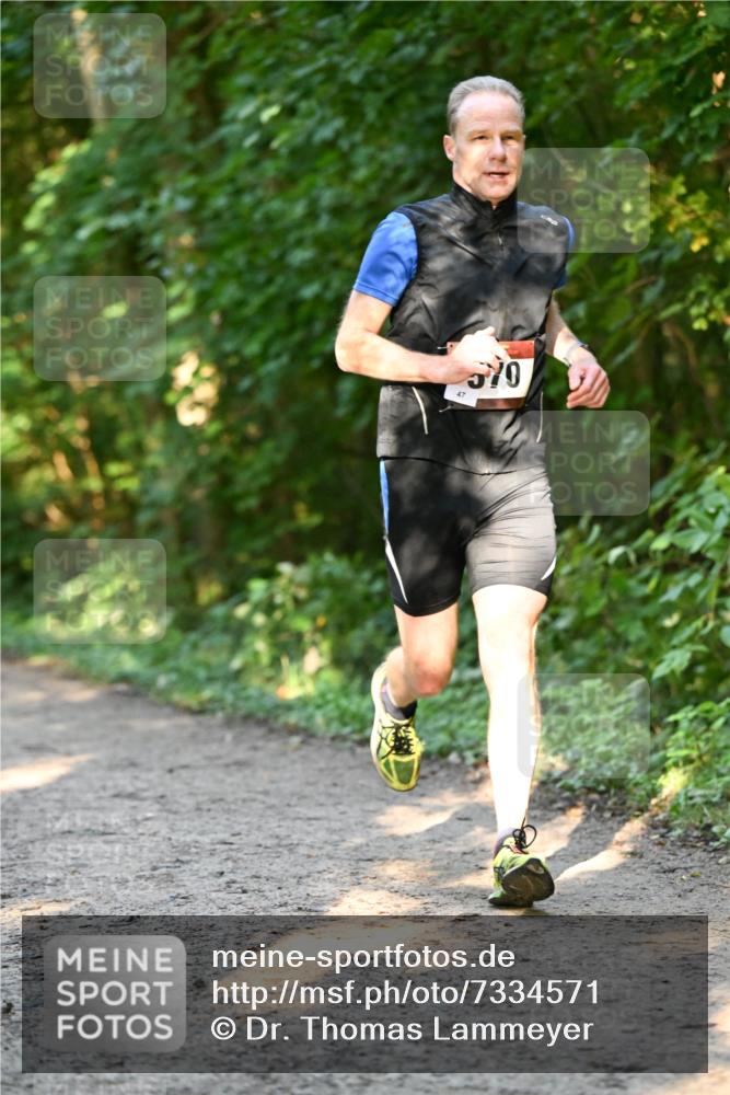 06.10.2024 - Bramfelder Halbmarathon 2024 Dr. Thomas Lammeyer http://msf.ph/oto/7334571 06.10.2024 09:51:02 Laufen 570 meine-sportfotos.de