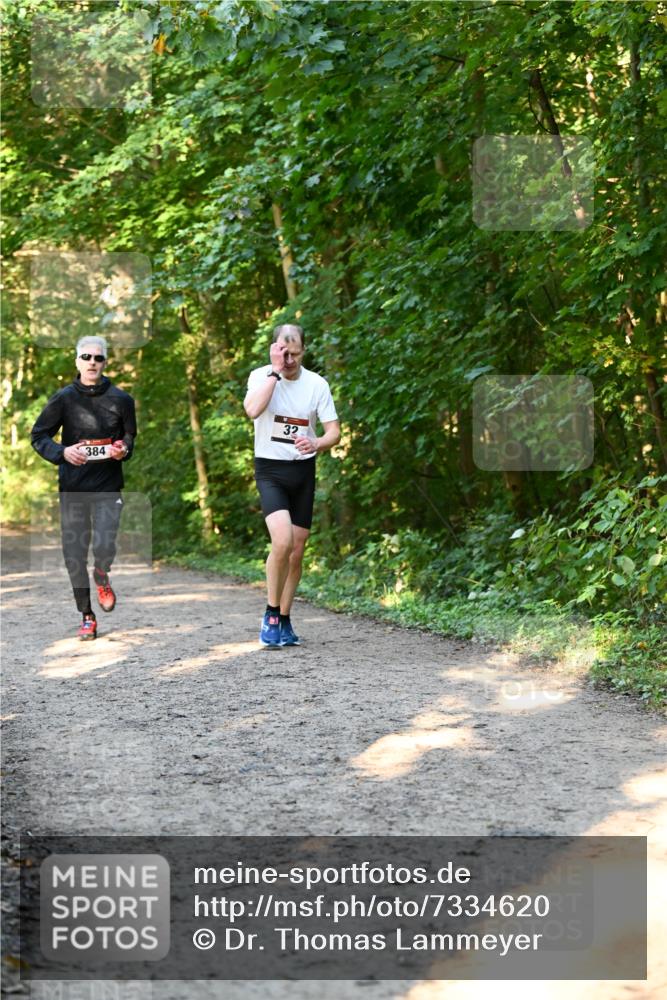 06.10.2024 - Bramfelder Halbmarathon 2024 Dr. Thomas Lammeyer http://msf.ph/oto/7334620 06.10.2024 09:51:43 Laufen 32, 384 meine-sportfotos.de