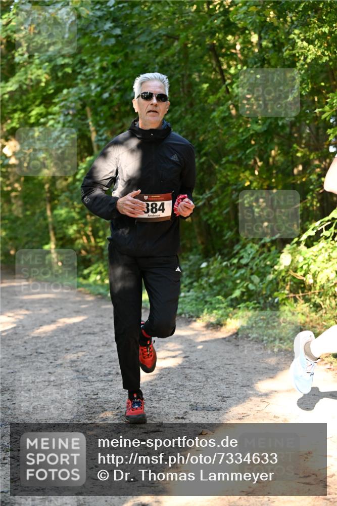 06.10.2024 - Bramfelder Halbmarathon 2024 Dr. Thomas Lammeyer http://msf.ph/oto/7334633 06.10.2024 09:51:45 Laufen 384 meine-sportfotos.de