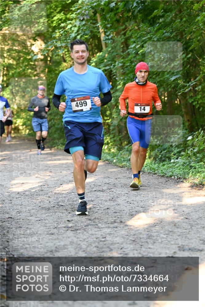 06.10.2024 - Bramfelder Halbmarathon 2024 Dr. Thomas Lammeyer http://msf.ph/oto/7334664 06.10.2024 09:51:56 Laufen 499, 14 meine-sportfotos.de