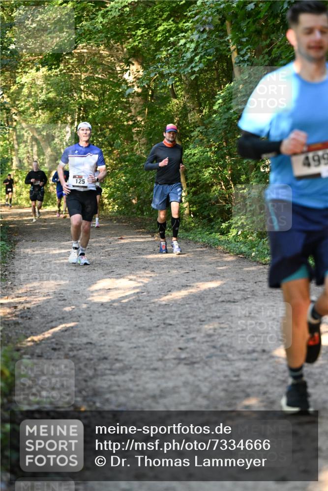 06.10.2024 - Bramfelder Halbmarathon 2024 Dr. Thomas Lammeyer http://msf.ph/oto/7334666 06.10.2024 09:51:56 Laufen 125, 499 meine-sportfotos.de