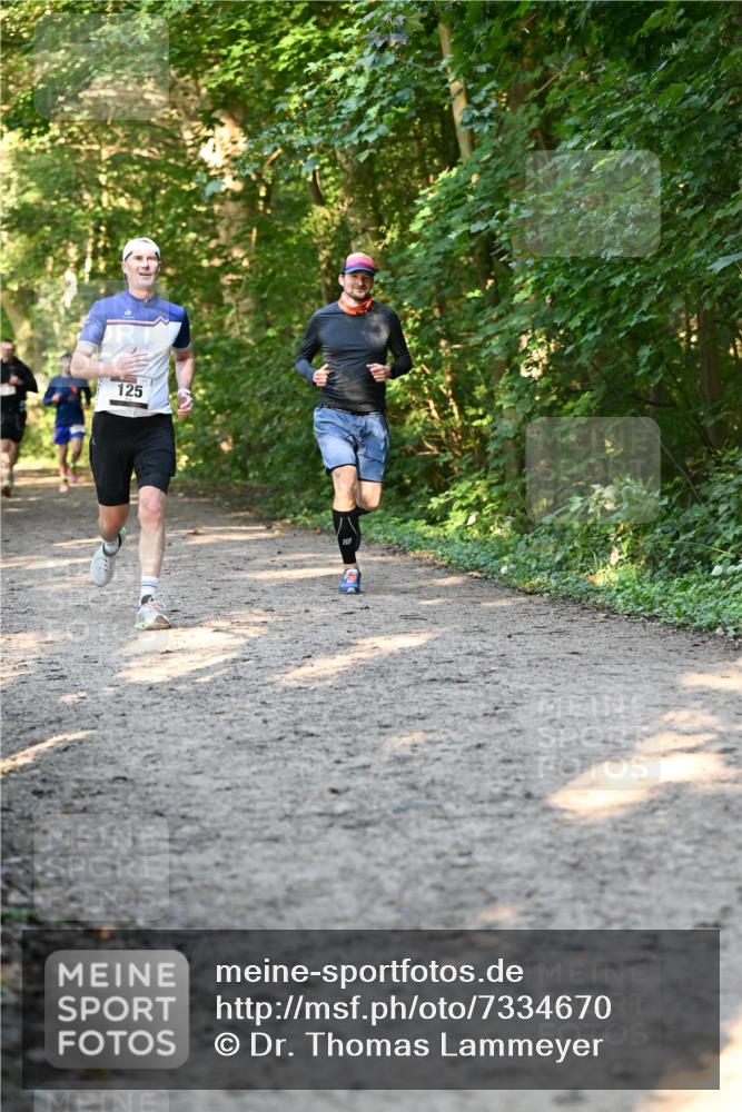 06.10.2024 - Bramfelder Halbmarathon 2024 Dr. Thomas Lammeyer http://msf.ph/oto/7334670 06.10.2024 09:51:57 Laufen 125 meine-sportfotos.de