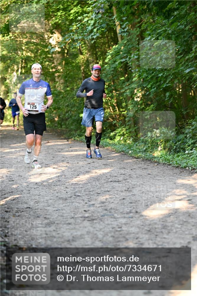 06.10.2024 - Bramfelder Halbmarathon 2024 Dr. Thomas Lammeyer http://msf.ph/oto/7334671 06.10.2024 09:51:57 Laufen 125 meine-sportfotos.de