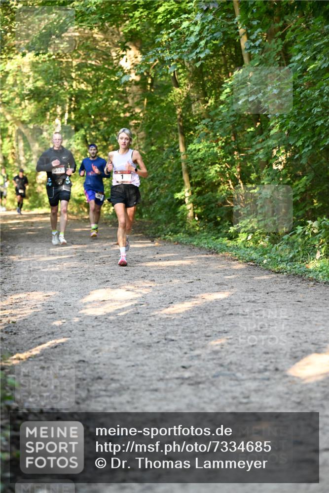 06.10.2024 - Bramfelder Halbmarathon 2024 Dr. Thomas Lammeyer http://msf.ph/oto/7334685 06.10.2024 09:52:00 Laufen 352 meine-sportfotos.de