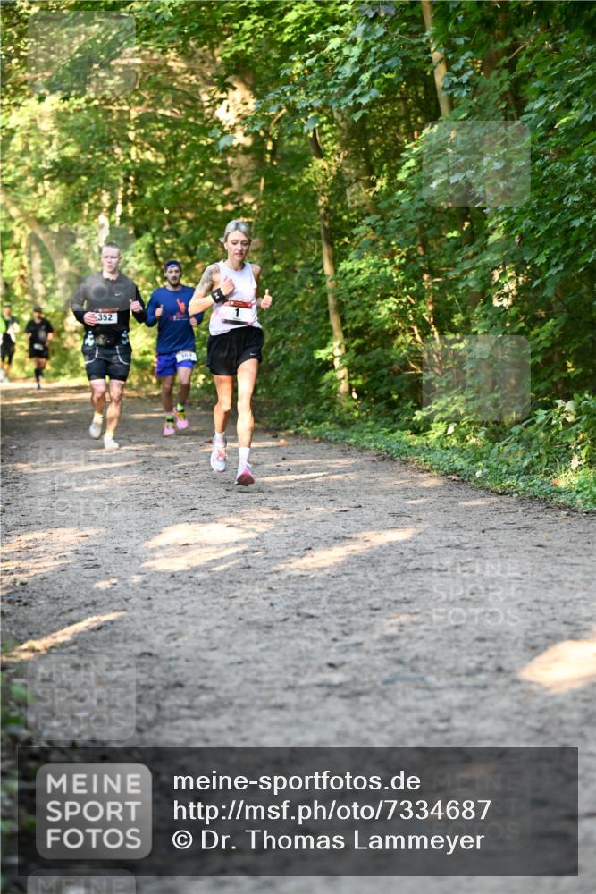 06.10.2024 - Bramfelder Halbmarathon 2024 Dr. Thomas Lammeyer http://msf.ph/oto/7334687 06.10.2024 09:52:01 Laufen 352 meine-sportfotos.de