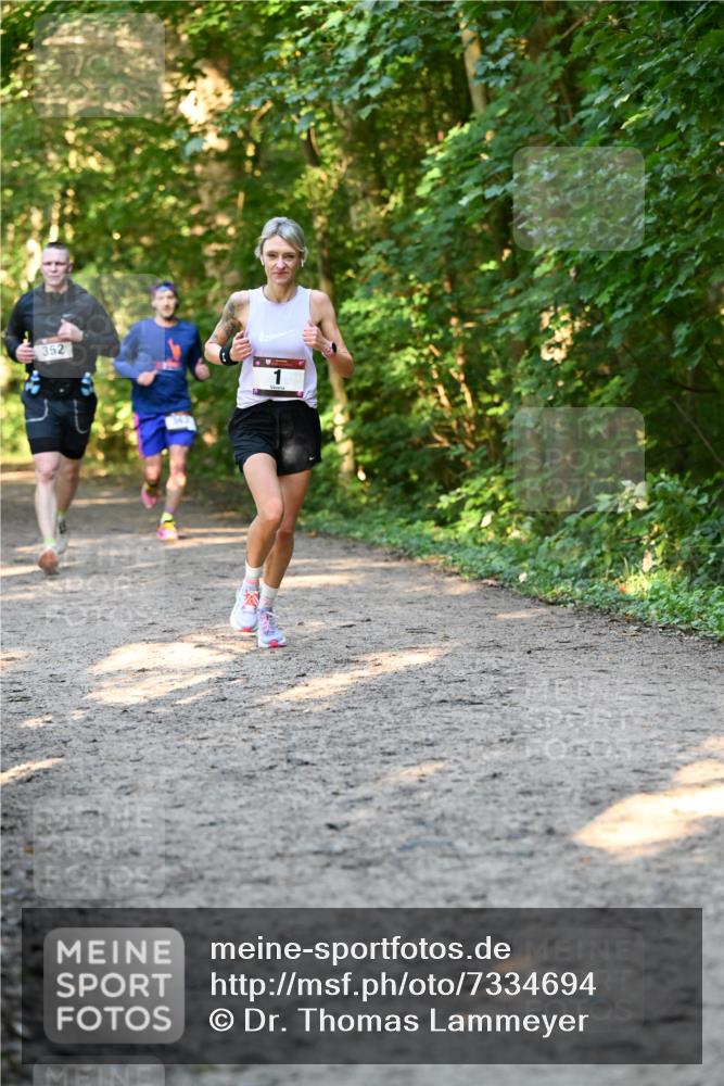 06.10.2024 - Bramfelder Halbmarathon 2024 Dr. Thomas Lammeyer http://msf.ph/oto/7334694 06.10.2024 09:52:01 Laufen 352 meine-sportfotos.de