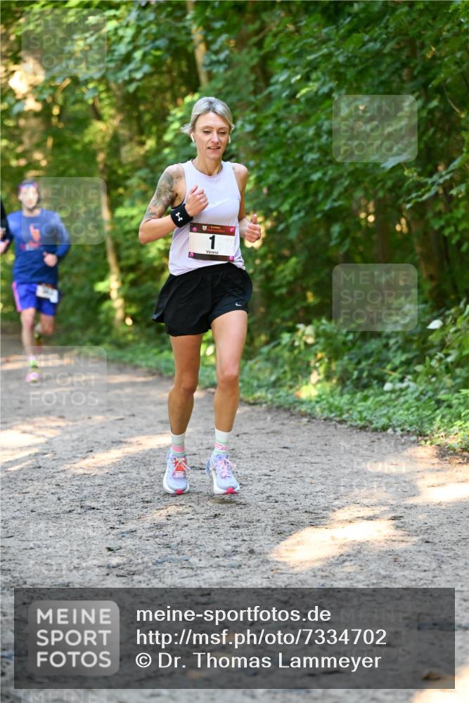 06.10.2024 - Bramfelder Halbmarathon 2024 Dr. Thomas Lammeyer http://msf.ph/oto/7334702 06.10.2024 09:52:03 Laufen 1 meine-sportfotos.de