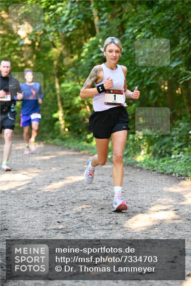 06.10.2024 - Bramfelder Halbmarathon 2024 Dr. Thomas Lammeyer http://msf.ph/oto/7334703 06.10.2024 09:52:03 Laufen  meine-sportfotos.de