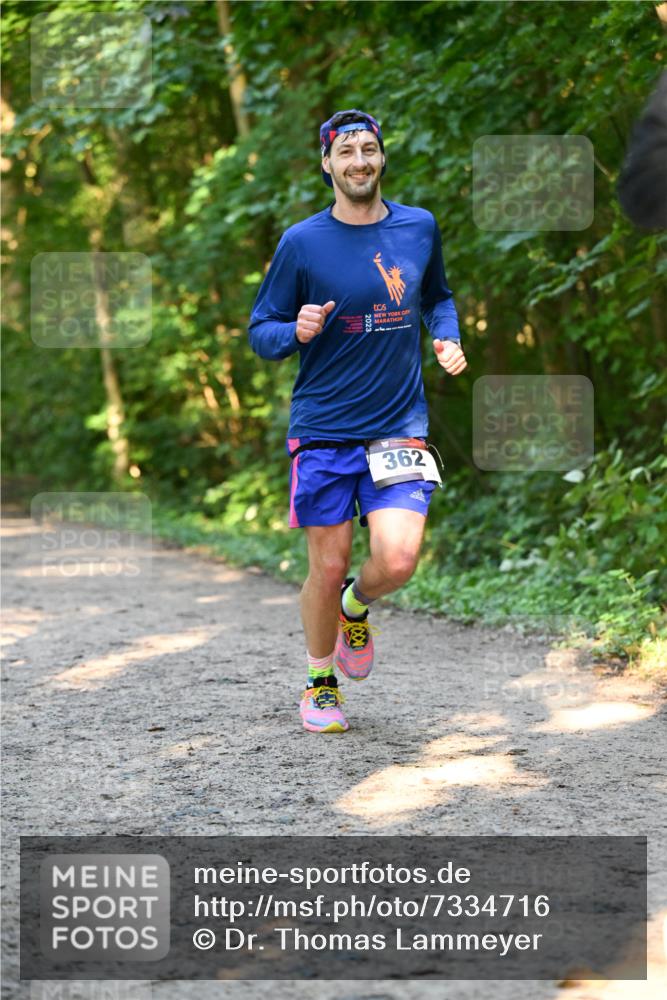 06.10.2024 - Bramfelder Halbmarathon 2024 Dr. Thomas Lammeyer http://msf.ph/oto/7334716 06.10.2024 09:52:05 Laufen 362 meine-sportfotos.de