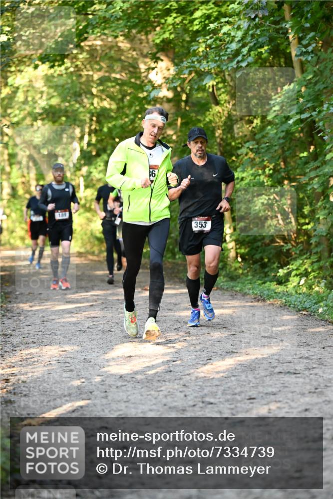 06.10.2024 - Bramfelder Halbmarathon 2024 Dr. Thomas Lammeyer http://msf.ph/oto/7334739 06.10.2024 09:52:12 Laufen 189, 353 meine-sportfotos.de