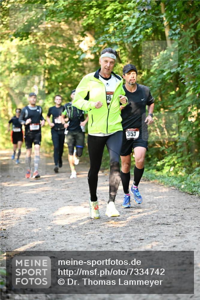 06.10.2024 - Bramfelder Halbmarathon 2024 Dr. Thomas Lammeyer http://msf.ph/oto/7334742 06.10.2024 09:52:13 Laufen  meine-sportfotos.de