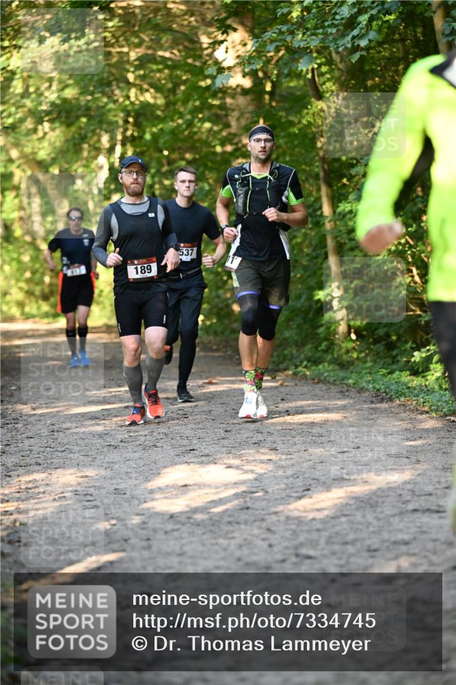 06.10.2024 - Bramfelder Halbmarathon 2024 Dr. Thomas Lammeyer http://msf.ph/oto/7334745 06.10.2024 09:52:14 Laufen 189, 537 meine-sportfotos.de