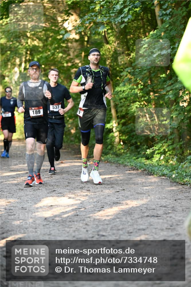 06.10.2024 - Bramfelder Halbmarathon 2024 Dr. Thomas Lammeyer http://msf.ph/oto/7334748 06.10.2024 09:52:15 Laufen 537, 189 meine-sportfotos.de