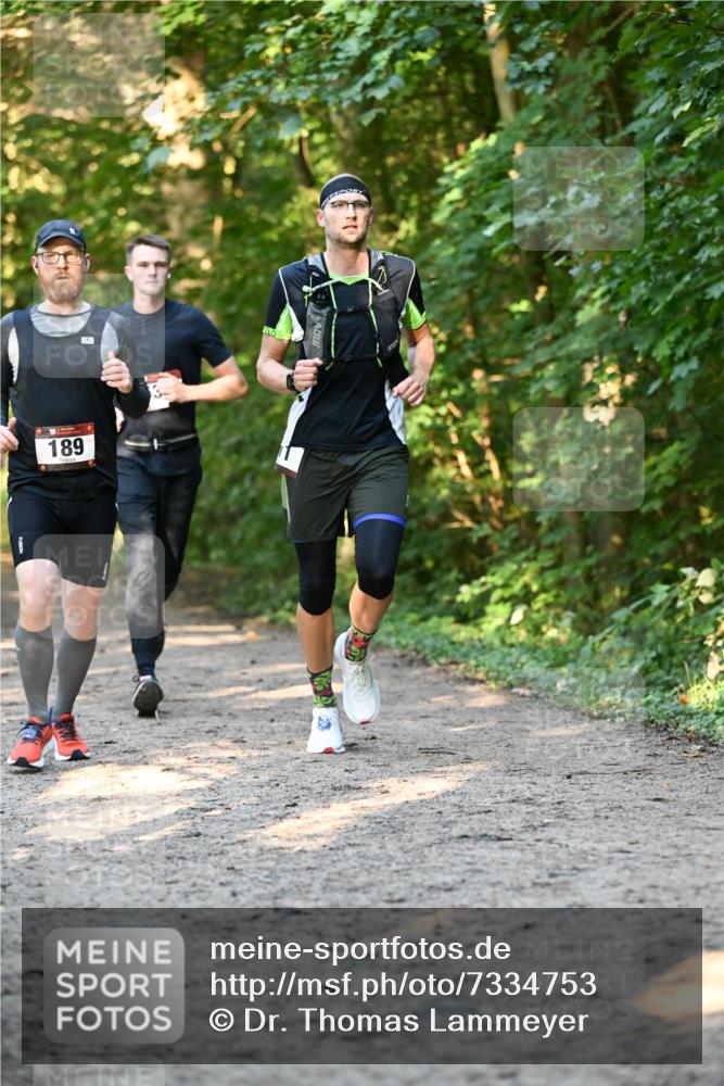 06.10.2024 - Bramfelder Halbmarathon 2024 Dr. Thomas Lammeyer http://msf.ph/oto/7334753 06.10.2024 09:52:15 Laufen 189 meine-sportfotos.de