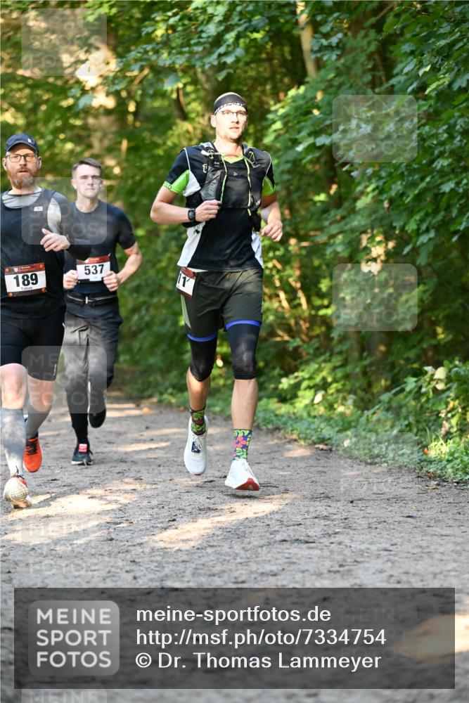 06.10.2024 - Bramfelder Halbmarathon 2024 Dr. Thomas Lammeyer http://msf.ph/oto/7334754 06.10.2024 09:52:15 Laufen 189, 537 meine-sportfotos.de