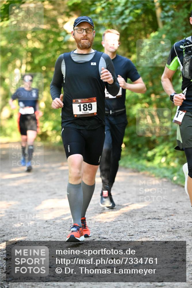 06.10.2024 - Bramfelder Halbmarathon 2024 Dr. Thomas Lammeyer http://msf.ph/oto/7334761 06.10.2024 09:52:17 Laufen 189 meine-sportfotos.de