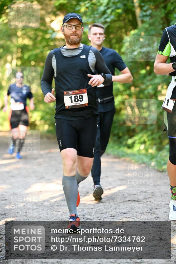 06.10.2024 - Bramfelder Halbmarathon 2024 Dr. Thomas Lammeyer http://msf.ph/oto/7334762 06.10.2024 09:52:17 Laufen 33, 189 meine-sportfotos.de