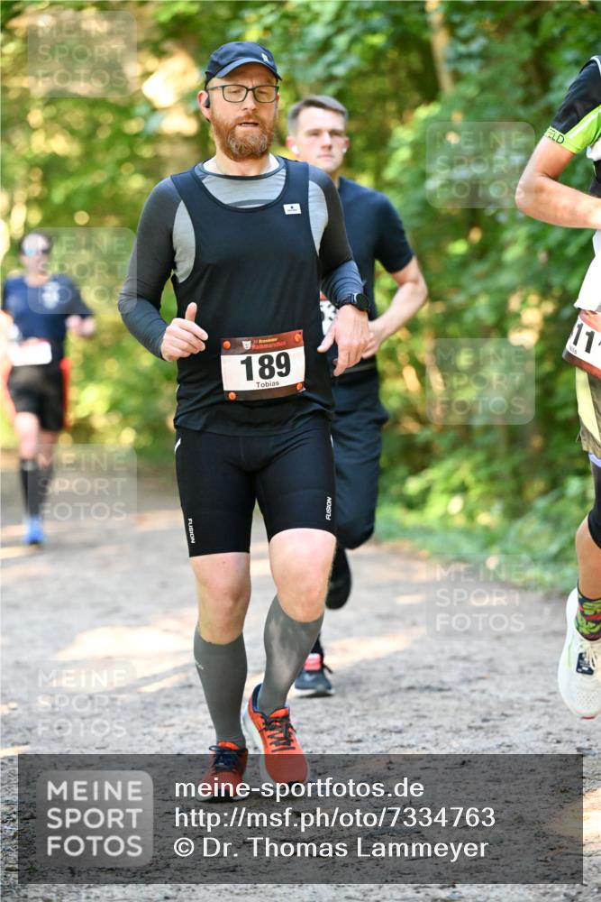 06.10.2024 - Bramfelder Halbmarathon 2024 Dr. Thomas Lammeyer http://msf.ph/oto/7334763 06.10.2024 09:52:17 Laufen 33, 189, 11 meine-sportfotos.de